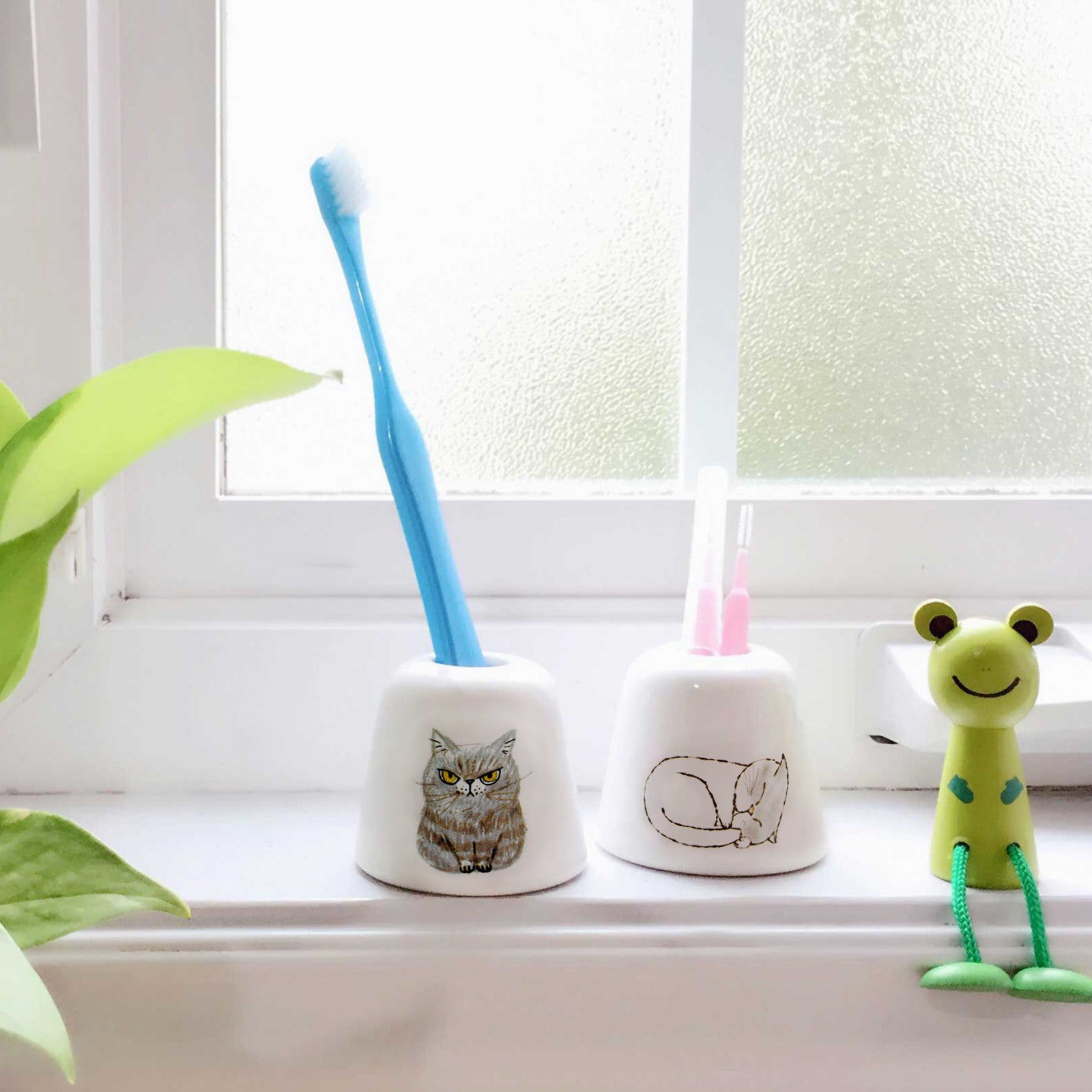 Tooth Brush Stand